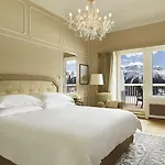ホテル Badrutt's Palace サンモリッツ