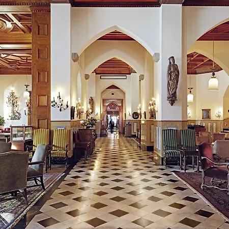 Отель Badrutt's Palace Санкт-Мориц